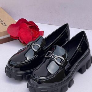 Big sole shoe